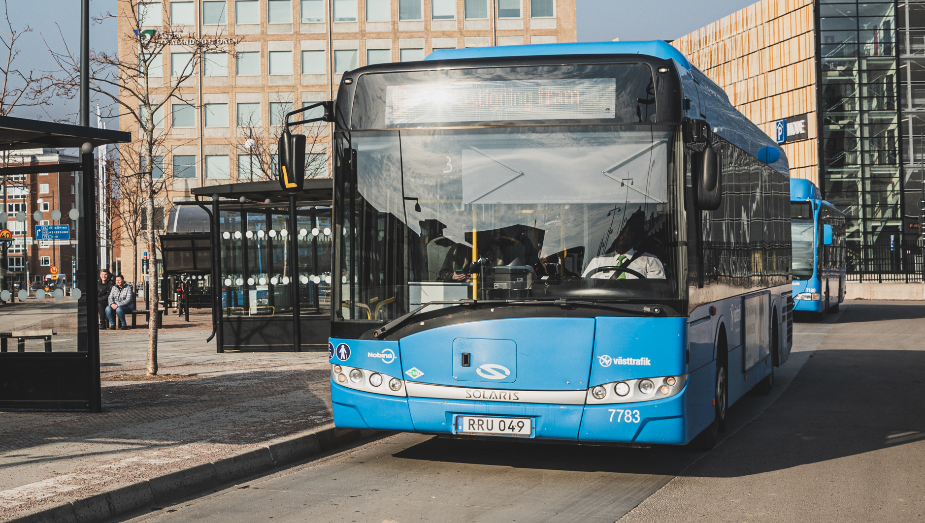 Blå stadsbuss